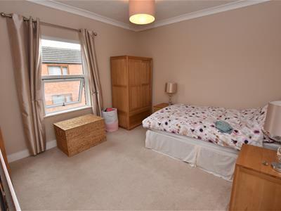 DOUBLE BEDROOM